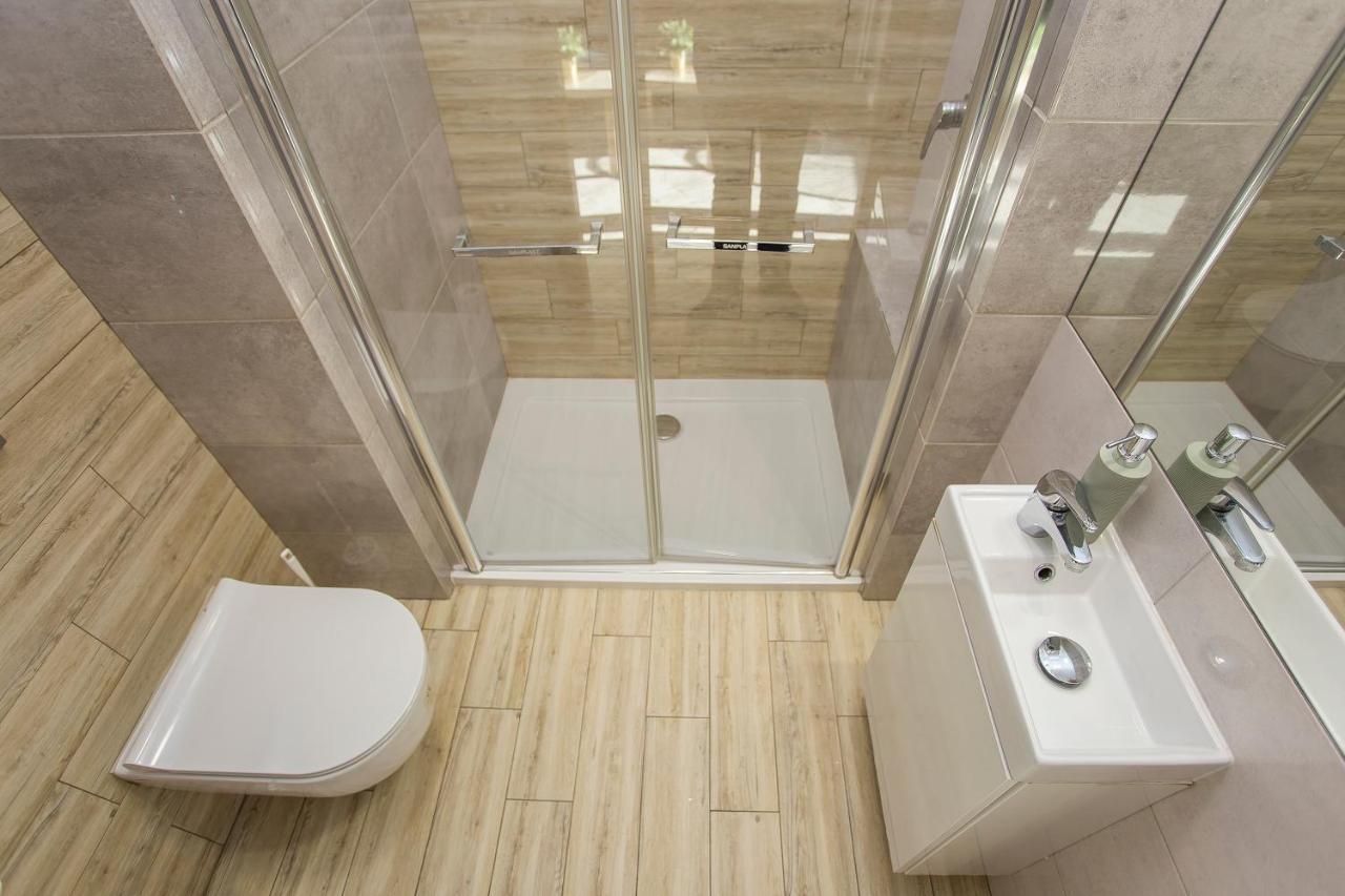 Urban Jungle - Sara Apartment Bialystok Ngoại thất bức ảnh